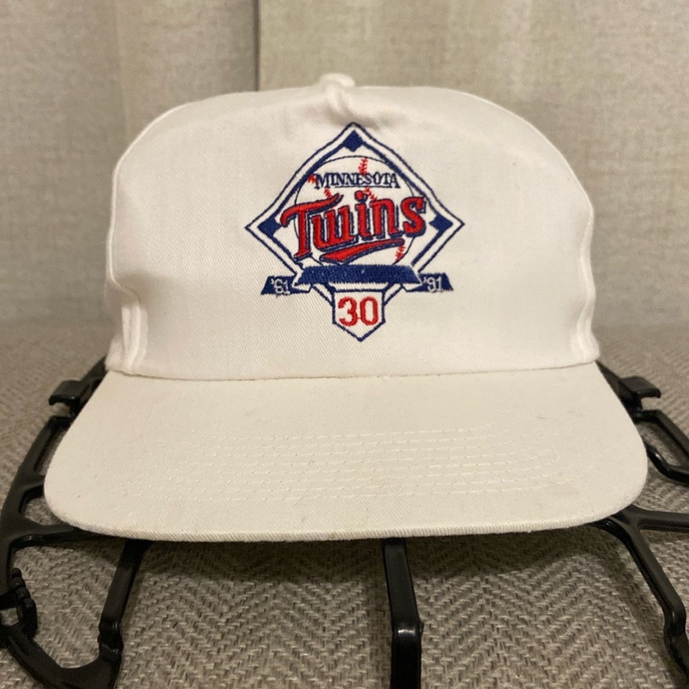 🔥VINTAGE🔥1991 Minnesota Twins/Dairy Queen Colab 30 Year Celeb SnapBack Hat.